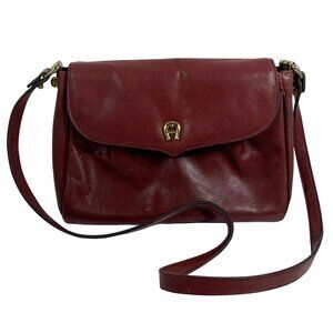 ETIENNE AIGNER Hand Made Oxblood Leather Pleated Shoulder Bag Vintage